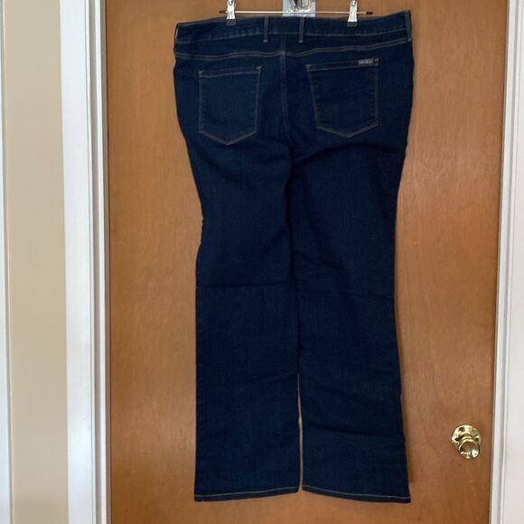 NWOT Eddie Bauer jeans slightly curvy boot cut. Inseam 30.5 inches size 20T - Picture 5 of 8
